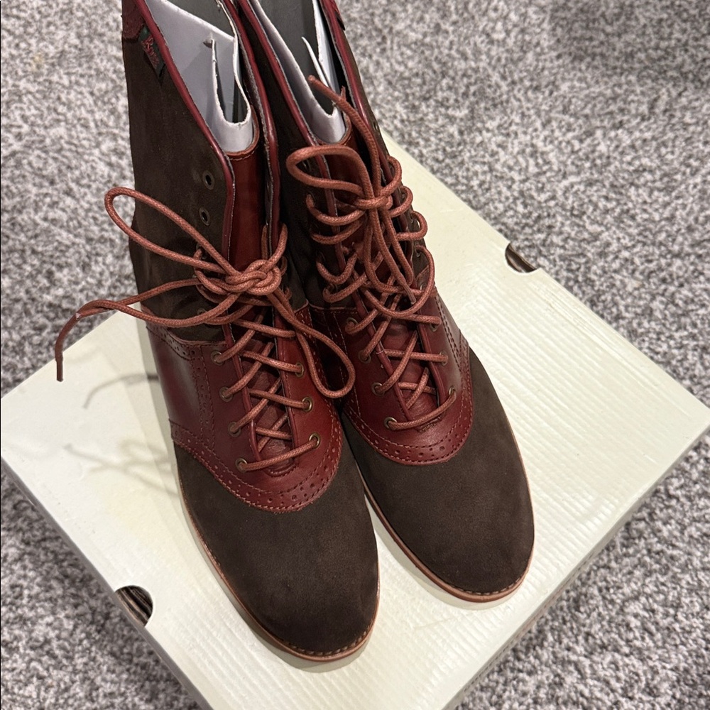Bass Nikki Combat Boots cocoa suede / burgundy
